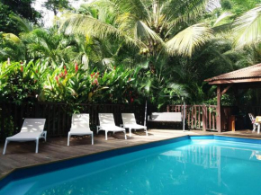 Bungalow charmant à Pointe-Noire avec piscine partagée